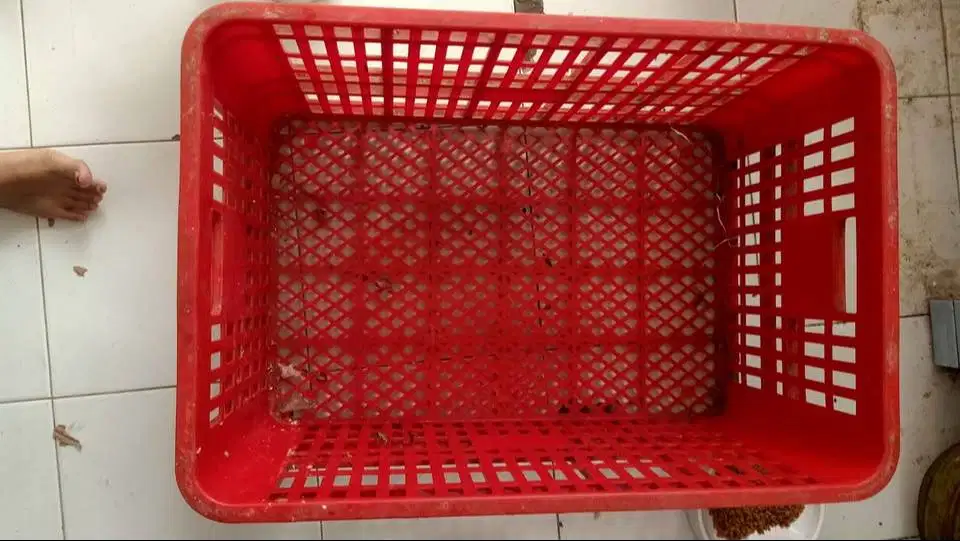keranjang kontainer industri 64 x 42 x 30