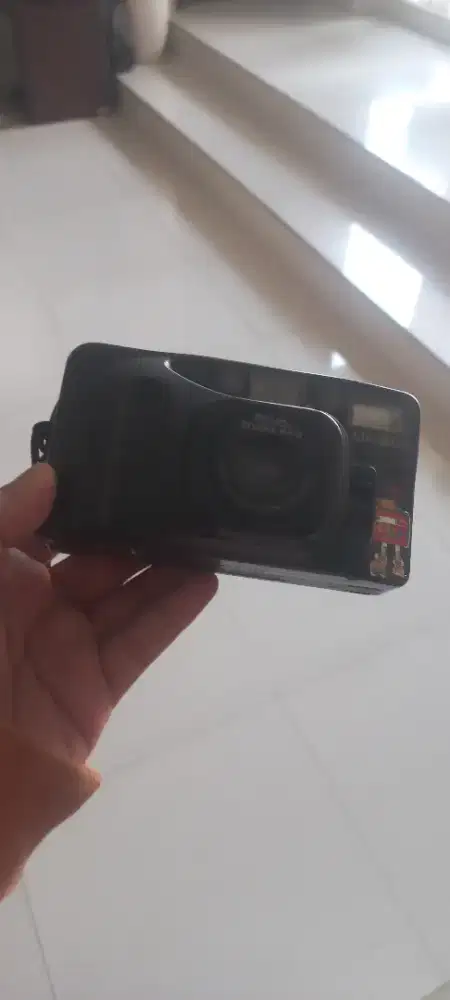 Kamera Analog Minolta Riva Zoom AF5