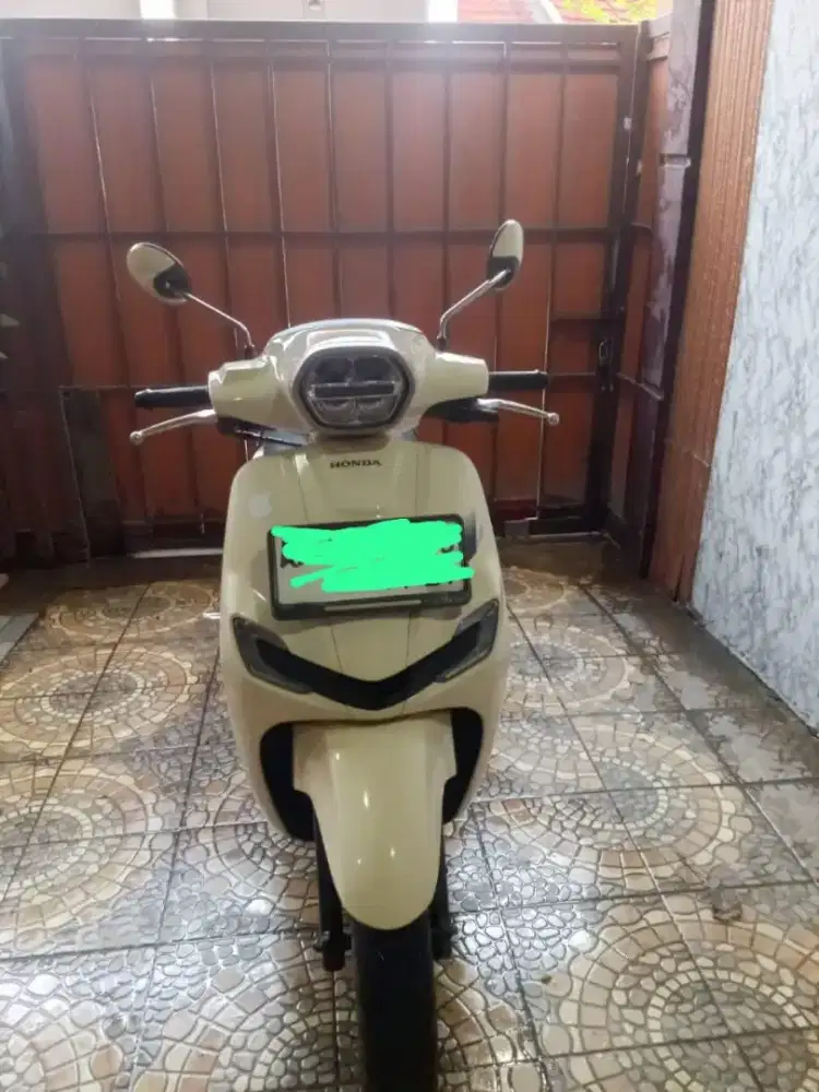 Di jual Honda Stylo 160 Beli awal tahun 2025 Nik 2024
