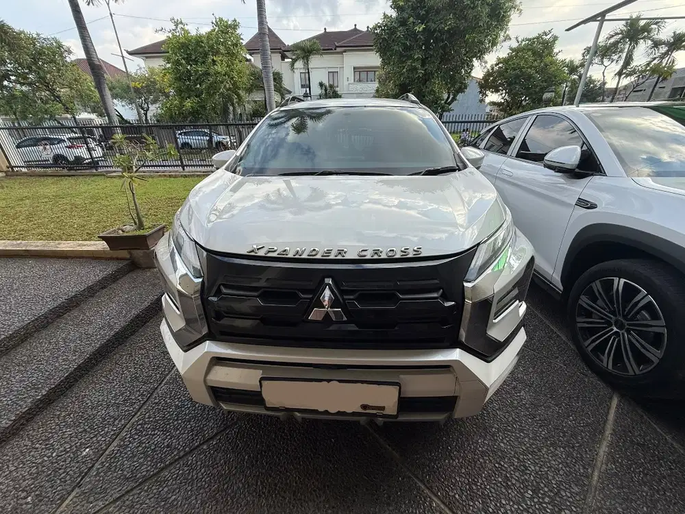 Xpander Cross CVT Facelift 2022 Putih Istimewa KM 71rb