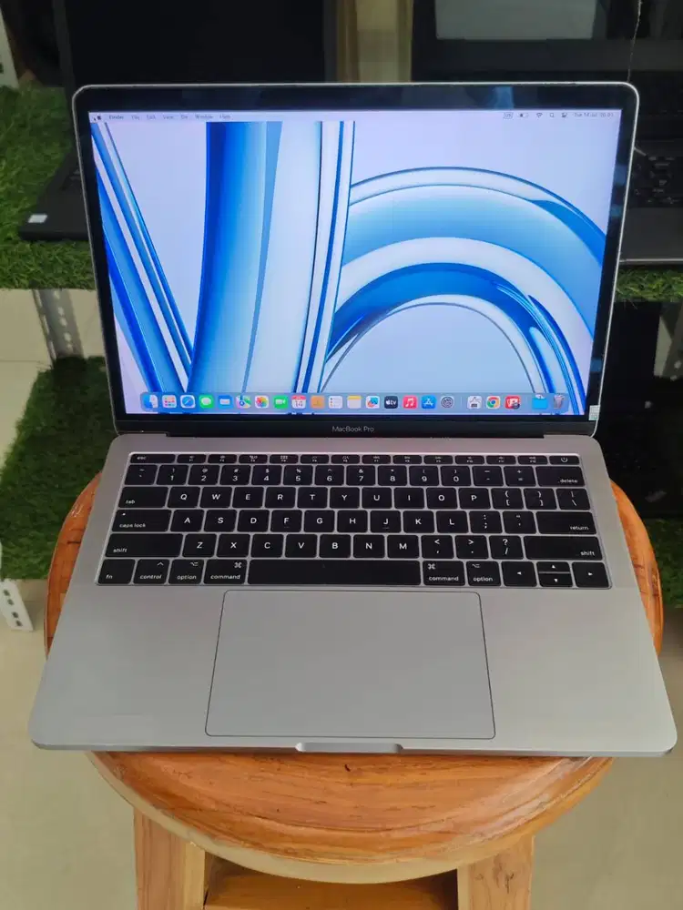 MacBook Pro 13 Inch 2017 | Intel Core i5 | Retina | Siap Pakai