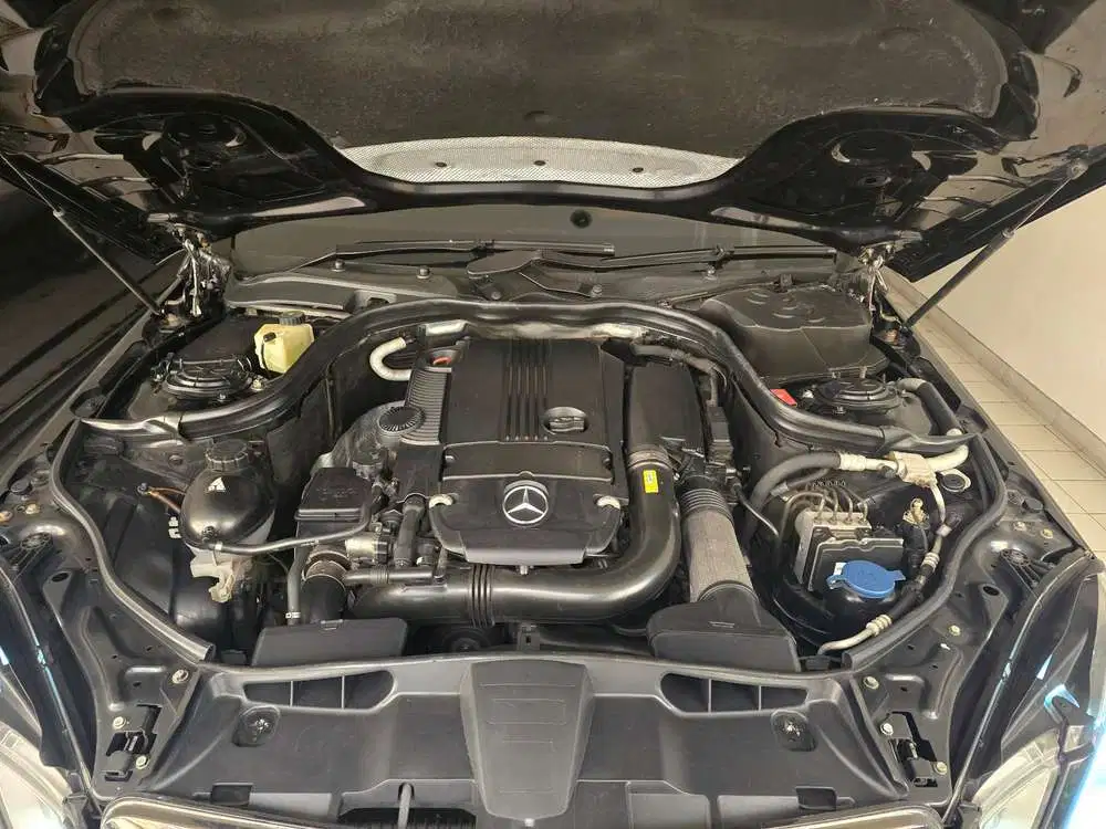 Mercedes-Benz E250 2010 Bensin