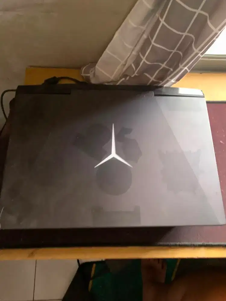 Dijual laptop second Lenovo Legion