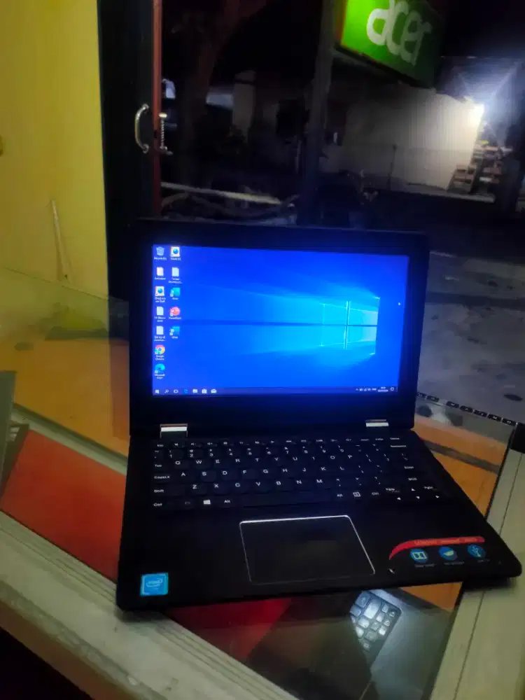 Lenovo Ideapad 300s normal