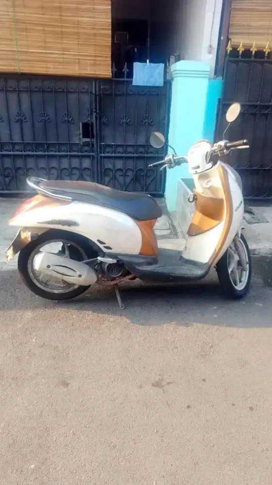 HONDA SCOOPY TAHUN 2011