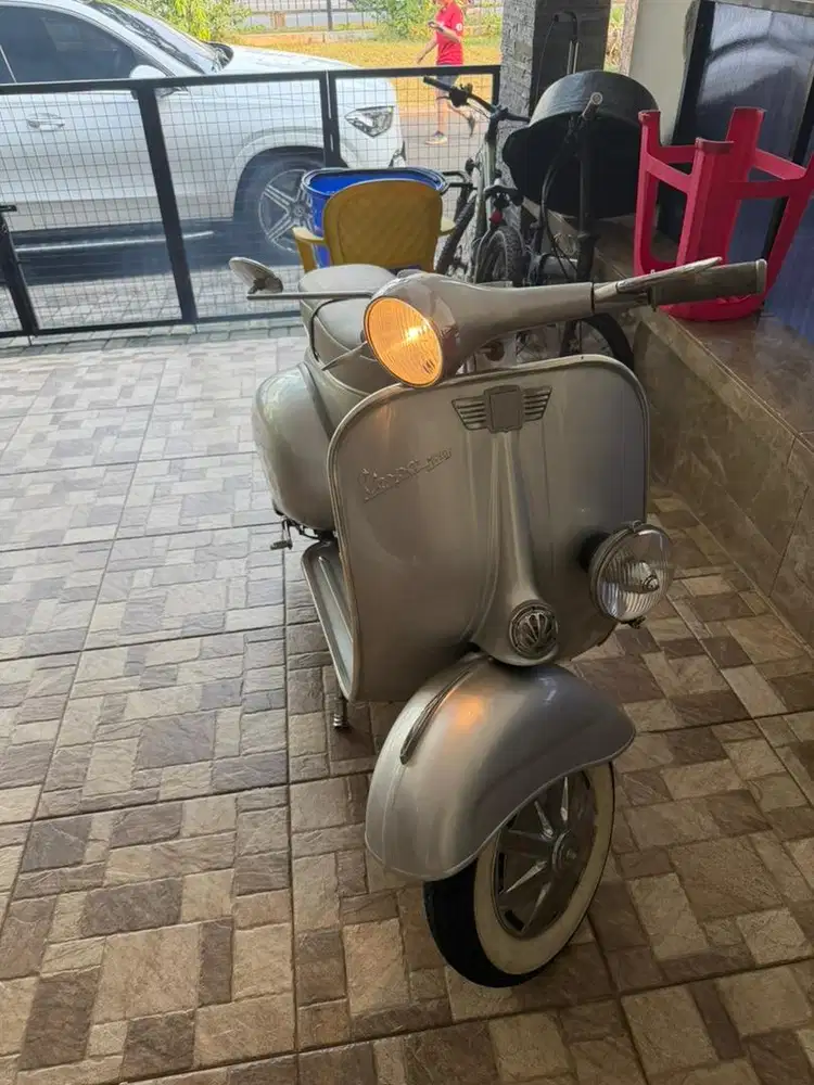 Vespa 1962 masih bagus banget