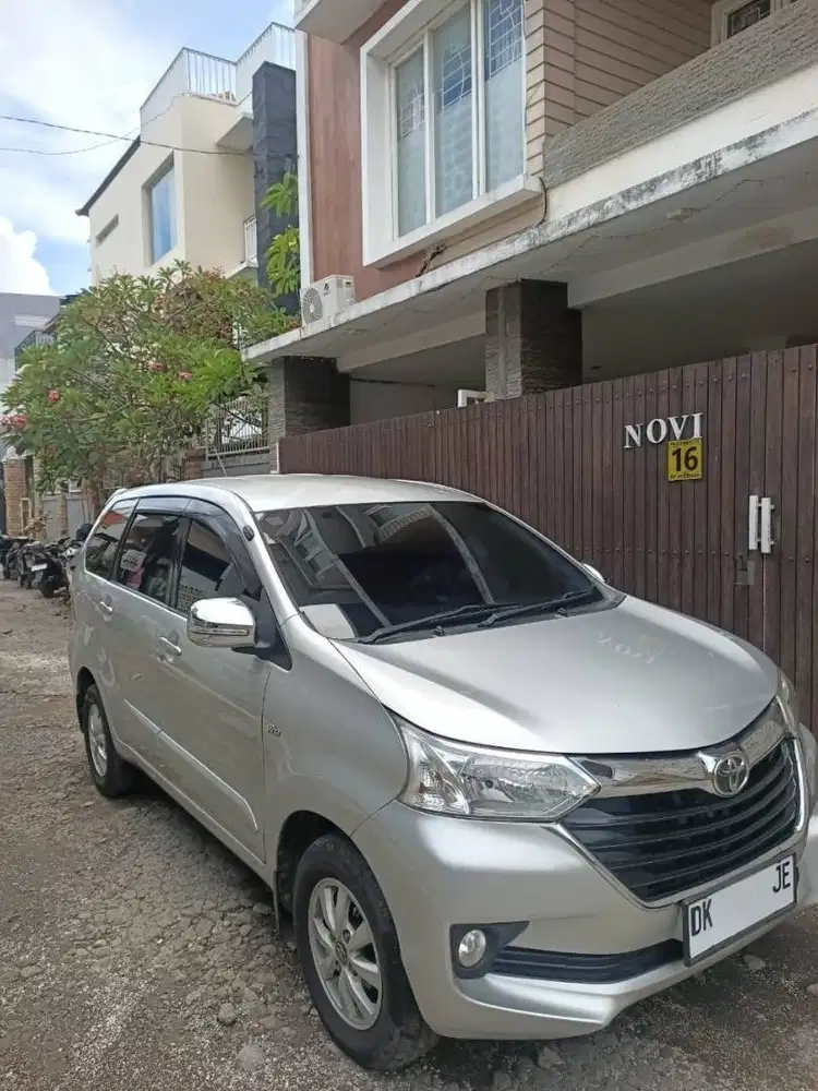Di jual Toyota avanza tipe g 1.3 matic silver 2016