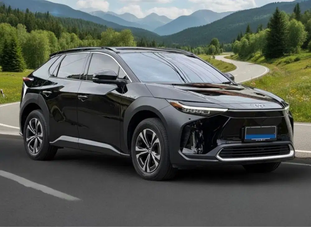 Toyota BZ4X AT km 12 Ribu istimewa
