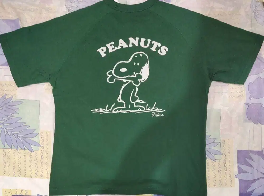Kaos Uniqlo Snoopy - Green