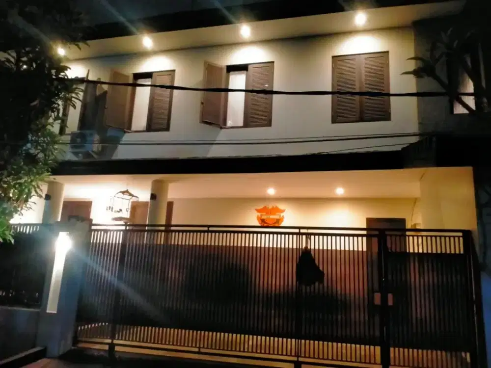 Rumah 2 Lantai Bumi Karang Indah Lebak Bulus Jakarta Selatan