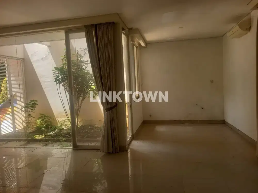 Dijual Rumah 2 Lantai di Perum Santiago Rosa Pakuwon City