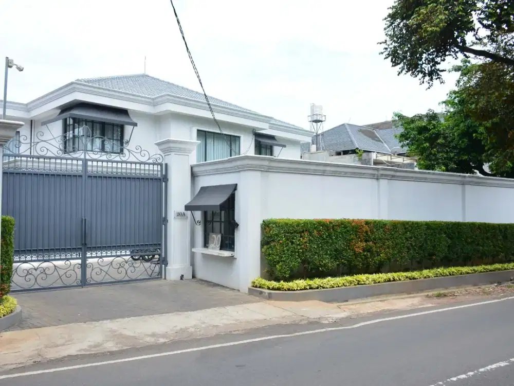 Dijual Rumah dengan Luas 899m2 di Cipete Jaksel