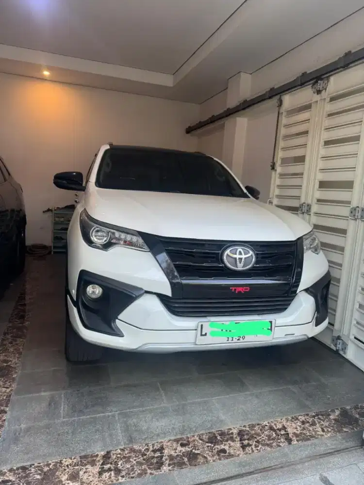 TOYOTA FORTUNER TRD 2019