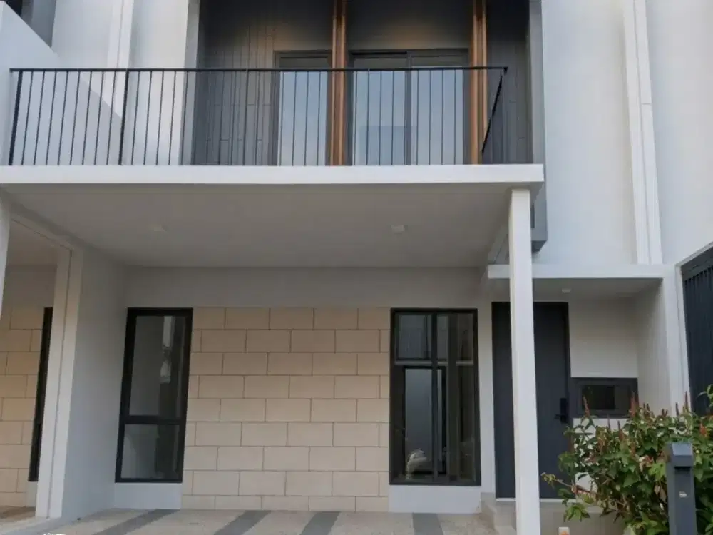 Disewakan Rumah Basilia Wisteria Jakarta Garden City 3 Lantai Lokasi Strategis Harga 75 Juta/Tahun
