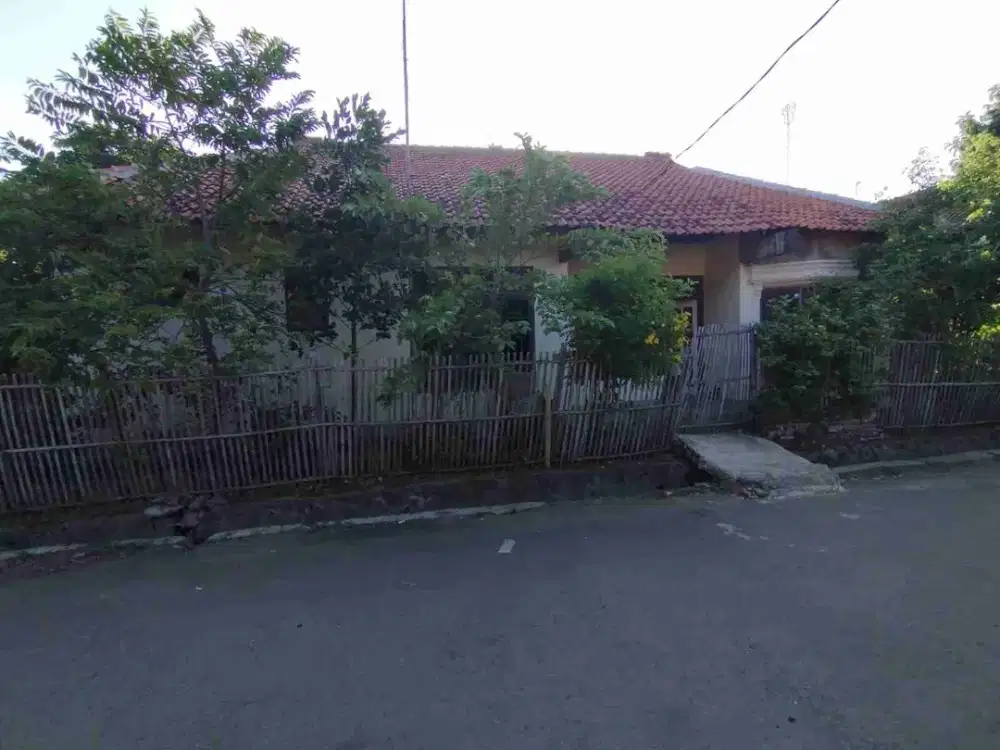 Di jual cepat rmh jl.plopor kel.karangtengah kec.karangsembung Cirebon timur.