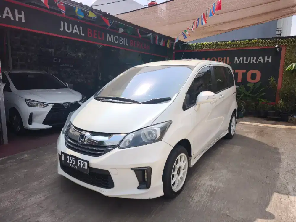 Honda Freed E Psd 2011 Metik
