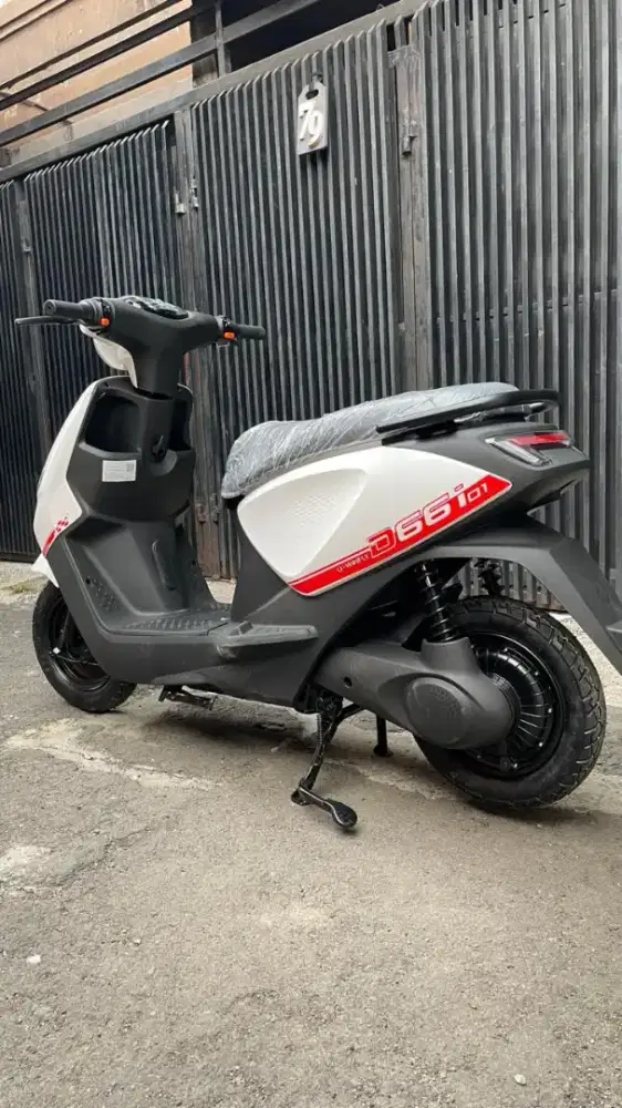 Sepeda listrik terbaru Uwinfly D 66i Putih