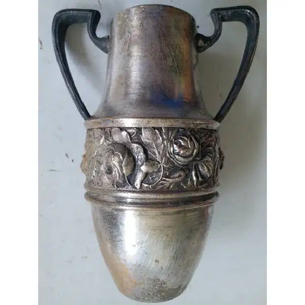 Antik art nouveau vas bunga eropa terbuat dari perak pada era Hindia B