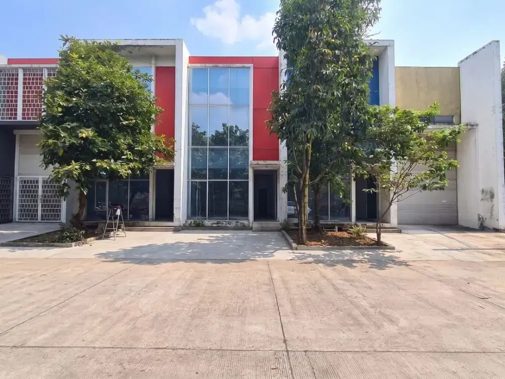 GUDANG ADA KANTOR CIKUPA INDOSERENA 250 M2 SIAP HUNI BEBAS PUNGLI AKSES 40 FEET