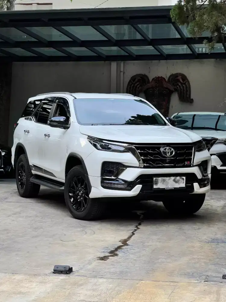 TOYOTA FORTUNER 4X4 VRZ