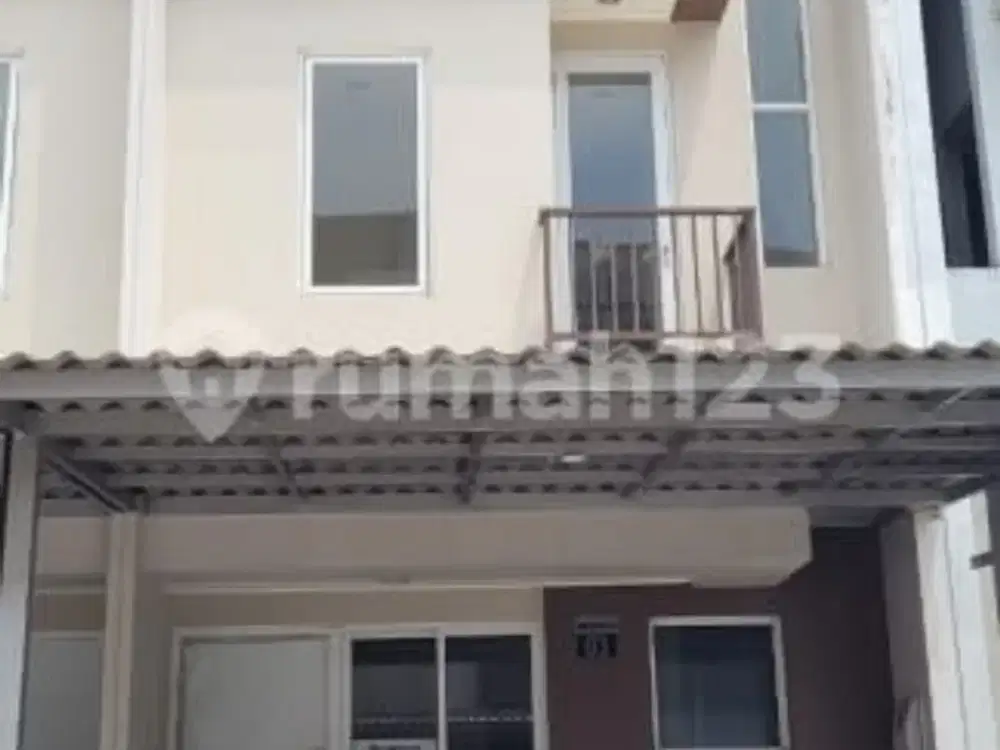 Jual Rugi Murah Rumah Baru 3 Lantai Jalan 3 Mobil di Kelapa Gading