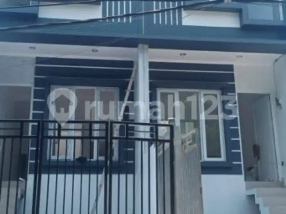 Dijual murah rumah baru 2 lantai di kelapa gading