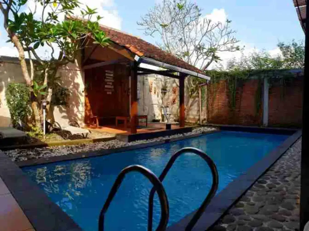 BU! Rumah/Villa + Kolamrenang Di jl. Palagan km 8 Dekat HYATT , Kampus UGM Dan Pusat Kota Jogja