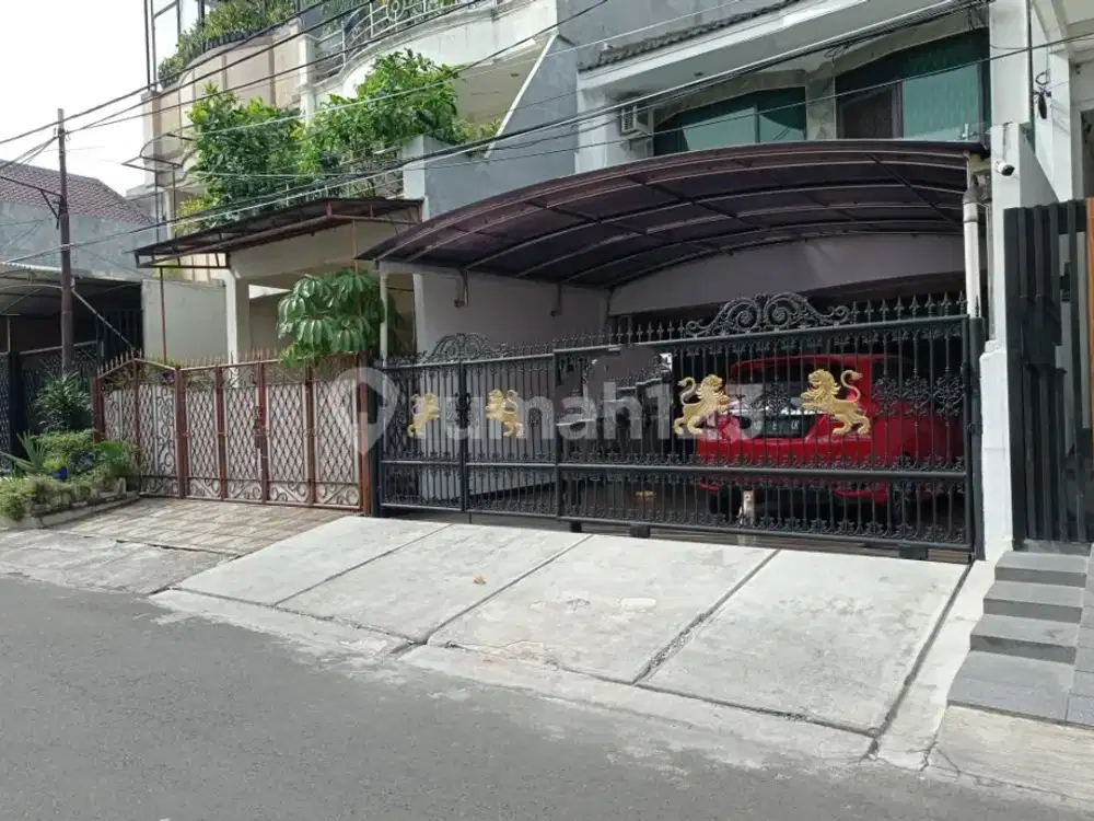 Dijual rumah bagus di summagung3 kelapa gading