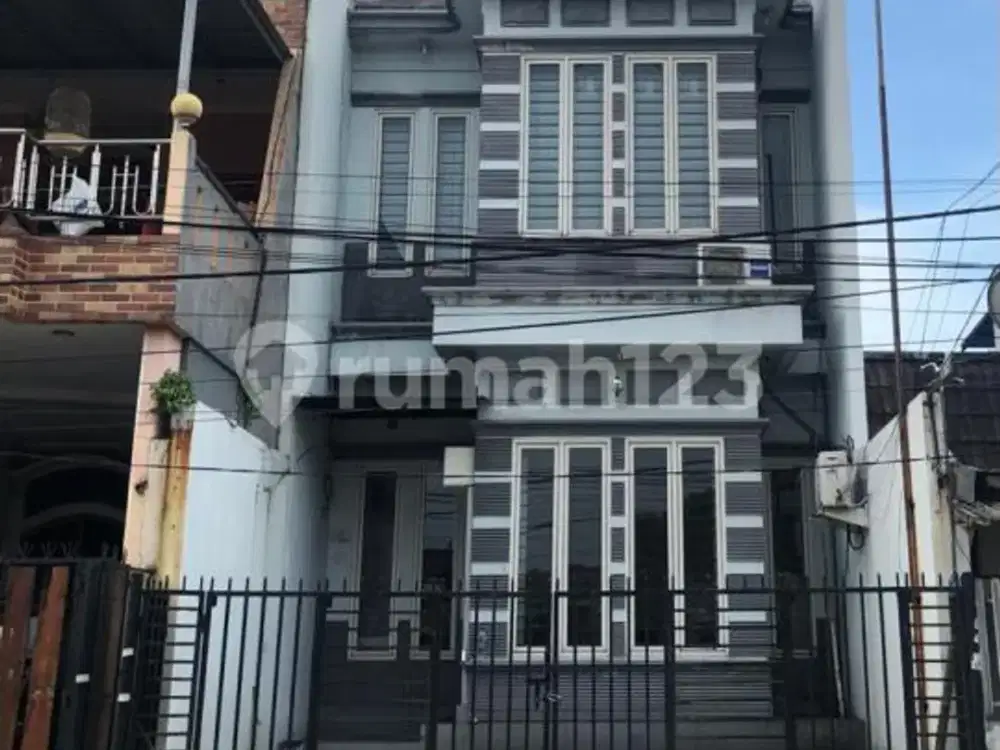 Jual Cepat.... Rukan 2 Lantai....Cuma 3,6M Aja ...Di Kelapa Gading