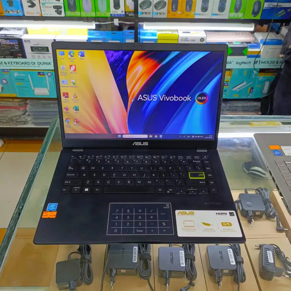 Laptop asus L410MA intel celeron N4020 ram 4gb DR4 SSD 256GB 14INC FHD