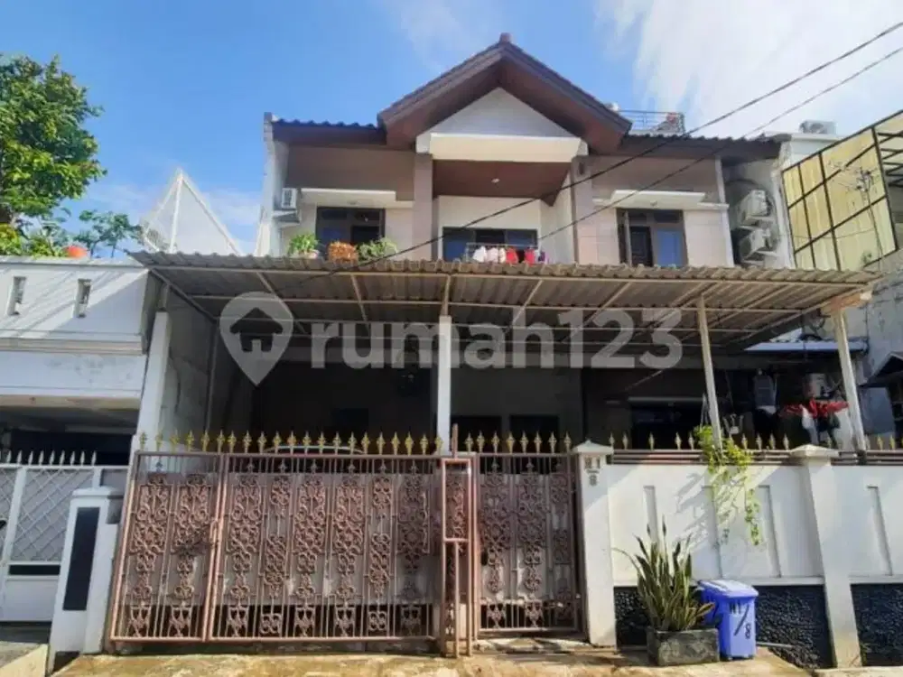 Dijual Rumah Shm Bagus 5+2 Kamar 2 Lantai Di Kelapa Gading
