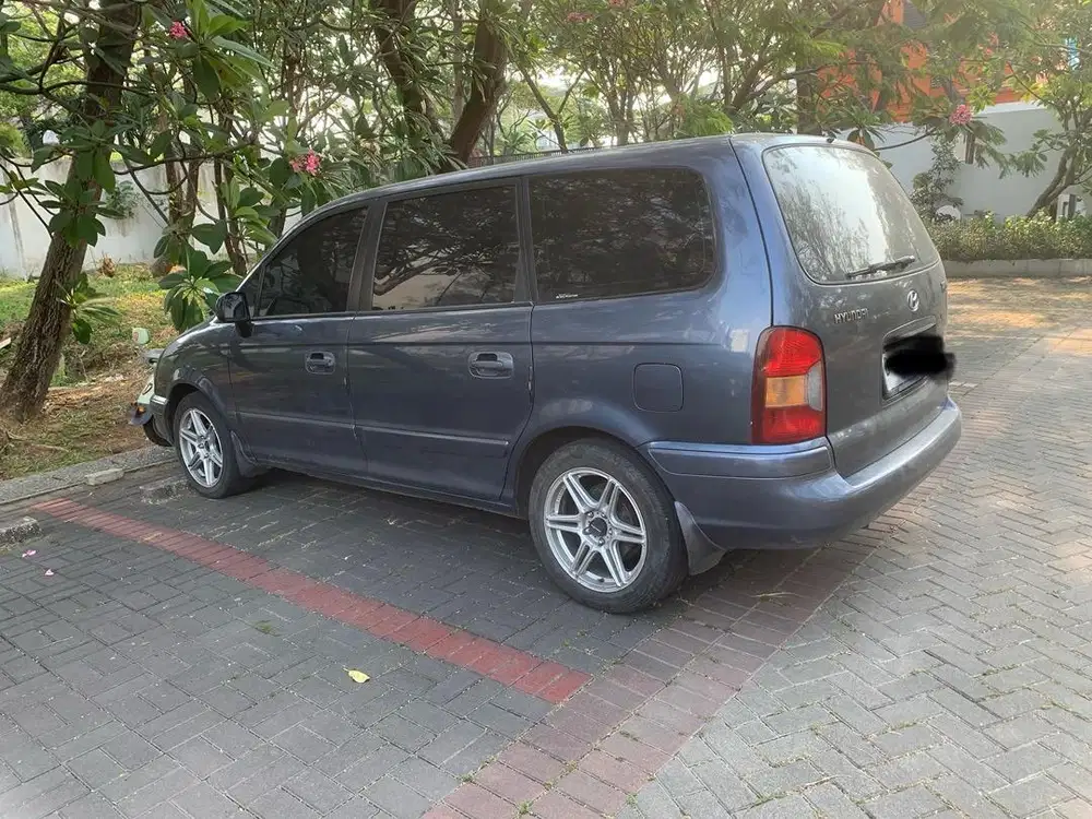 Mobil keluarga super luas