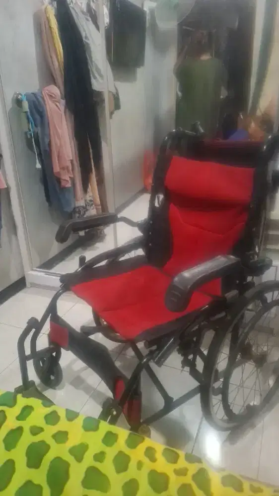 Kursi Roda Bekas