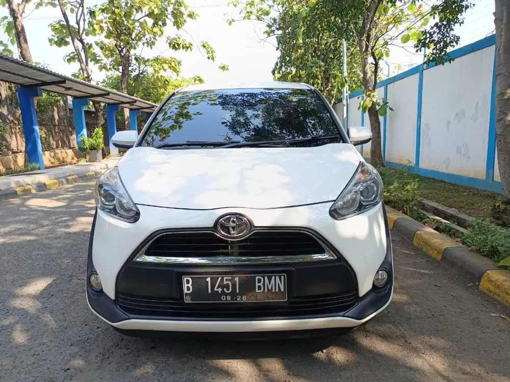 2016 TOYOTA SIENTA 1.5 V A/T (Pajak Baru)
