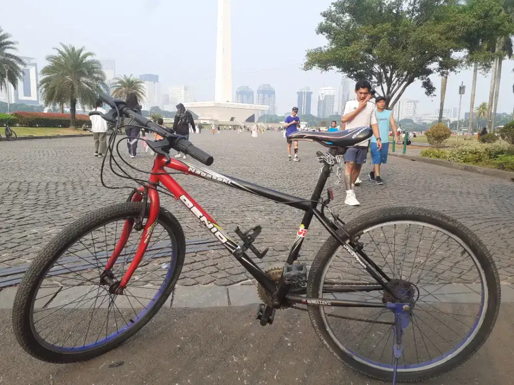 Sepeda MTB GENIO klasik jadul size 26