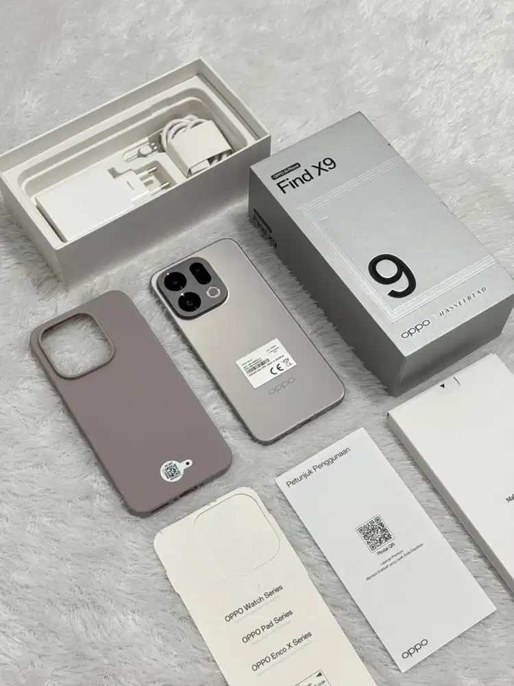 Oppo Find X9 12/256GB Resmi Garansi 28 November 2026 - Titanium Grey