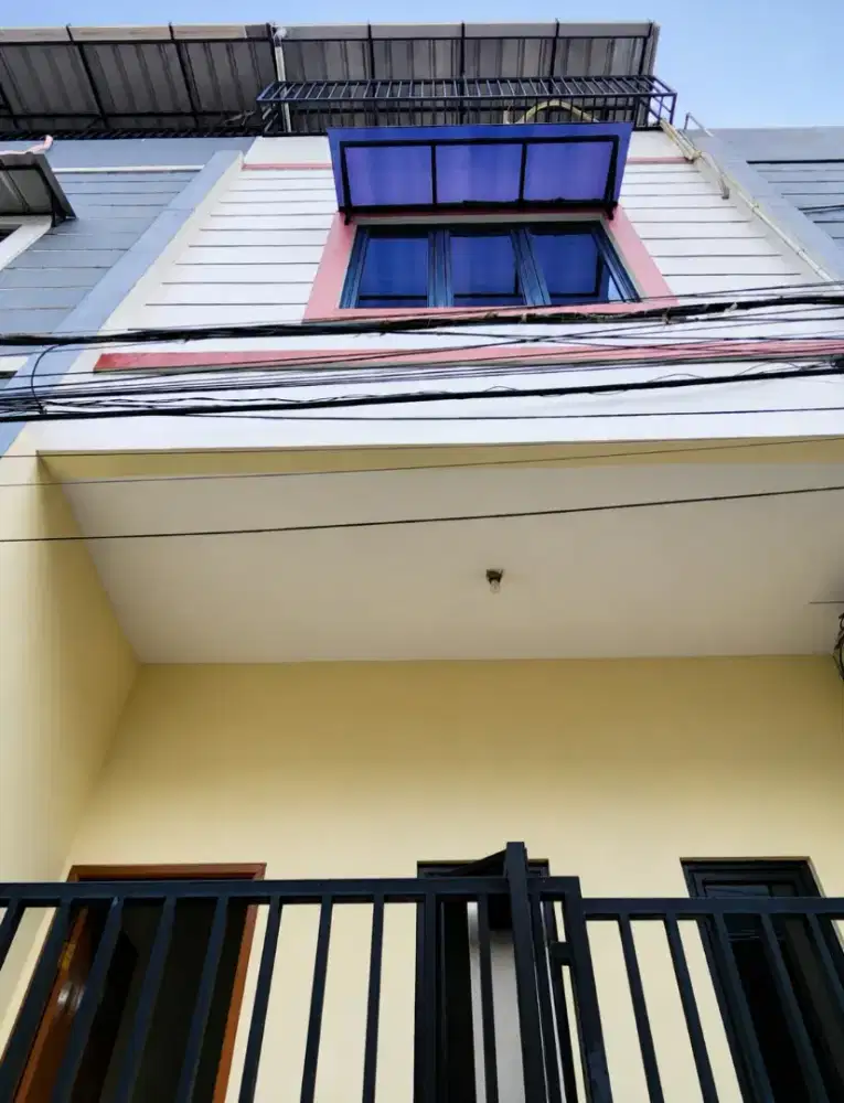 IP3145: Rumah Siap Huni di Jelambar Dalam Gang Motor