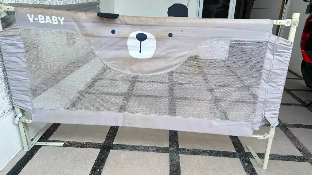 Bedrail atau pengaman kasur