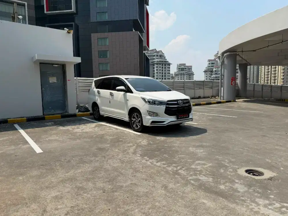 LOWDP 8JTAn Toyota Kijang Innova 2.0 V AT BENSIN Bergaransi tgn 1#
