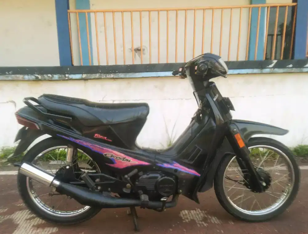 Suzuki Crystal 94