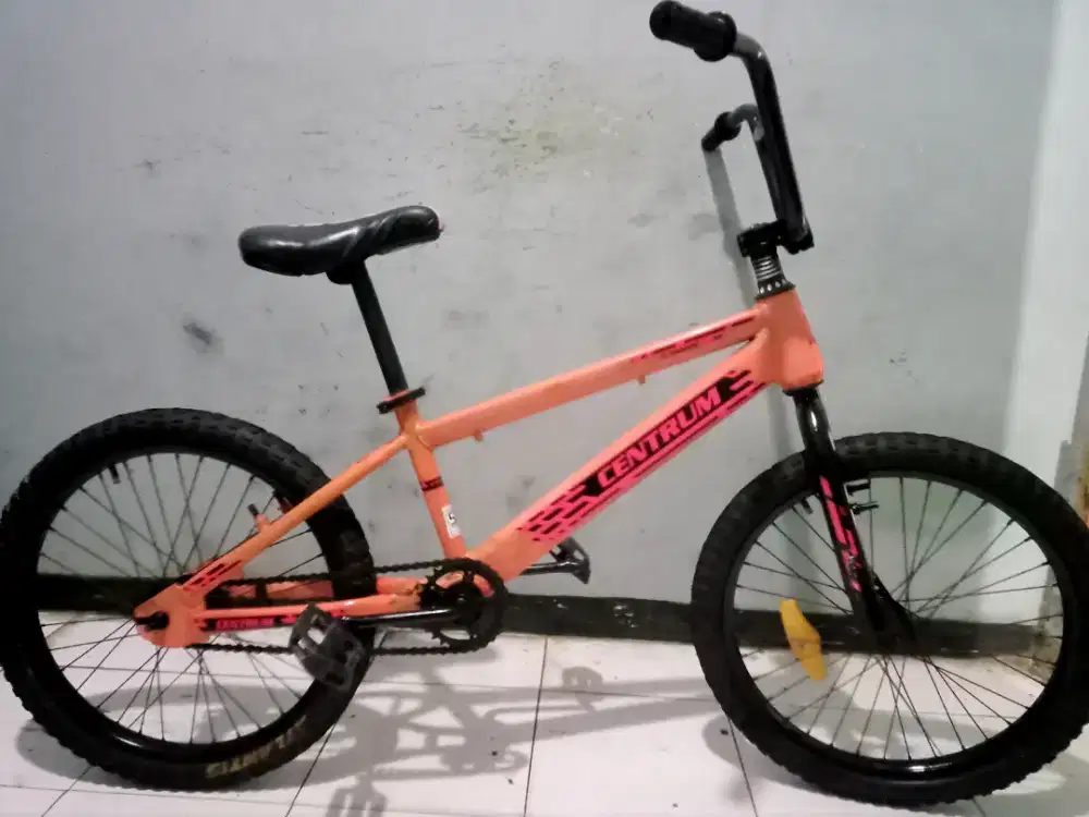 Dijual sepeda BMX merk CENTRUM ring 20 kondisi bagus Keker rem torpedo
