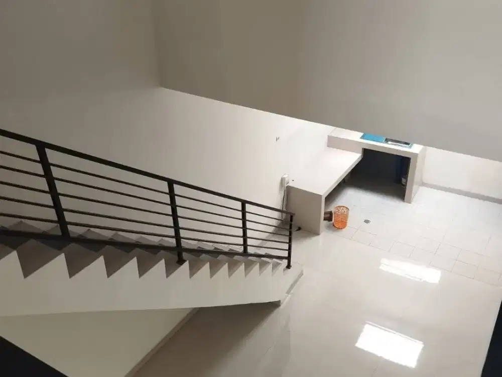 Dijual Rumah 2 Lantai Lokasi Cipageran Cimahi