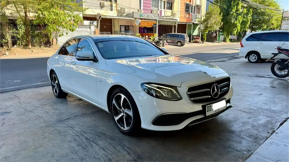 Mercedes Benz E 300