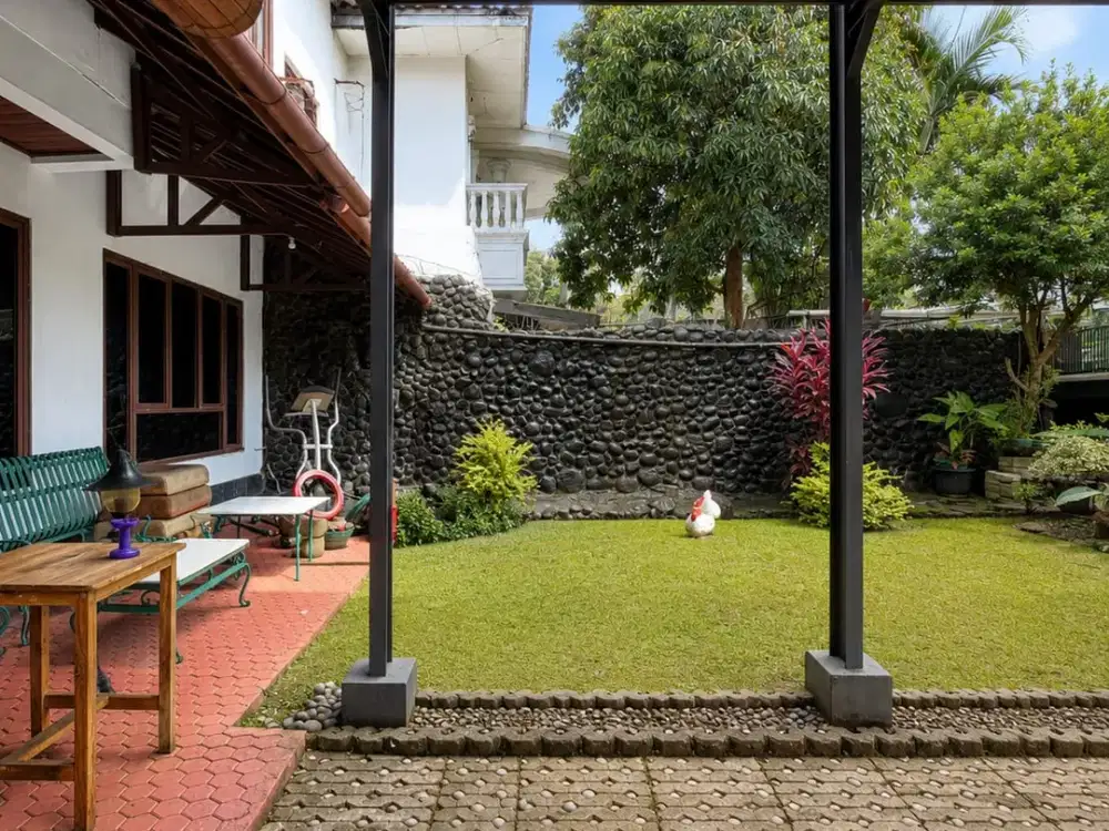 Privasi Eksklusif Rumah Hadap Utara di Lebak Bulus Cilandak ND-18125