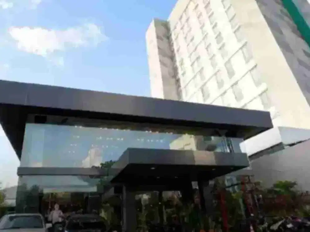 Gedung Ex Showroom Raya Tb Simatupang