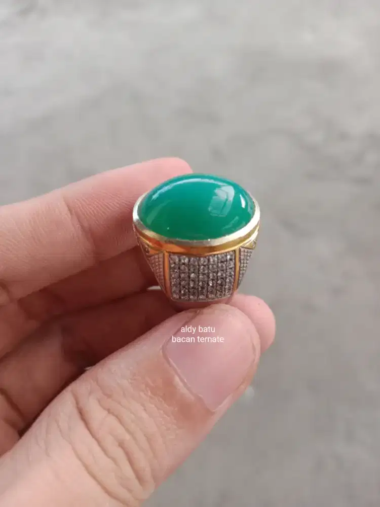 Cincin batu bacan doko
