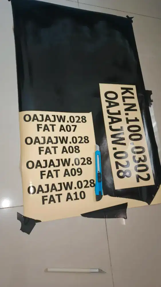 Cutting sticker skotlet stiker tulisan & nomor