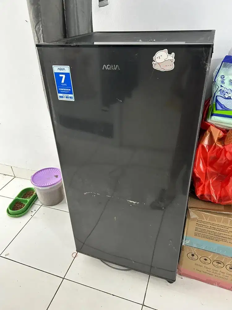 Kulkas Aqua 1 pintu Bekas