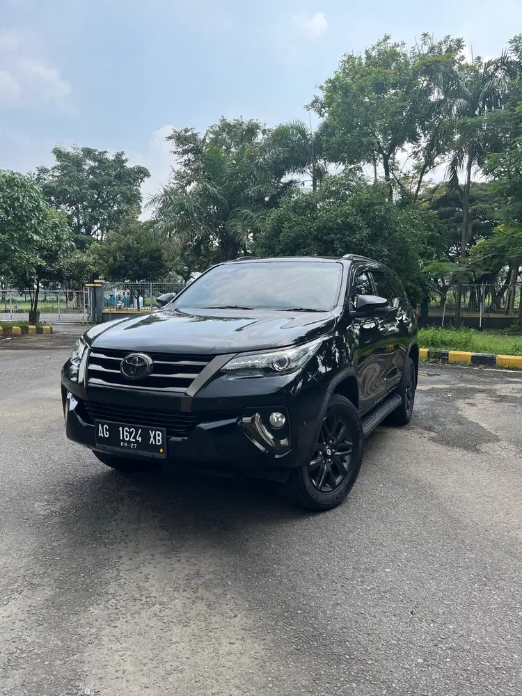 TOYOTA FORTUNER MATIC 2018