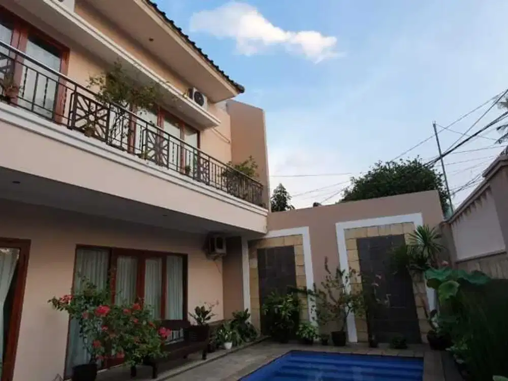 Rumah Hook 2.5 Lantai Dalam Town House Strategis di Ampera Jaksel